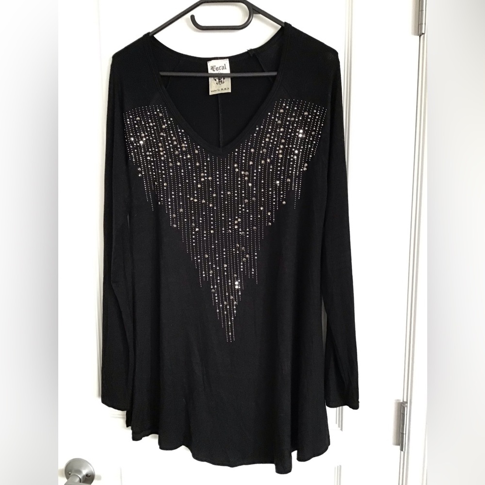 Womens Vocal Vneck Tunic Top